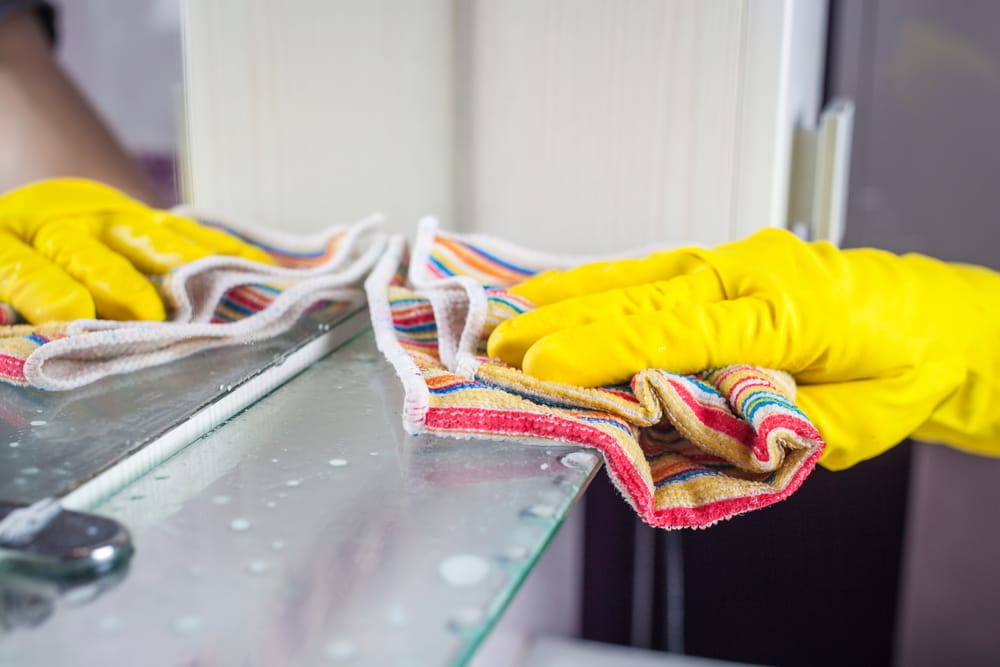 Biroju un uzņēmumu uzkopšana – ikdienas un periodiskie darbi Tīrīšanas darbi Latvijā Biroju un uzņēmumu uzkopšana – ikdienas un periodiskie darbi Tīrīšanas darbi Latvijā