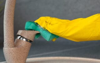 Profesionālā uzkopšana Rīgā — tīrība, kas rada uzticību Tīrīšanas darbi Latvijā, telpu uzkopšana Rīgā